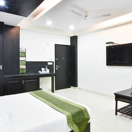 Hotel Treebo Mehar Castle Delhi  Exterior foto