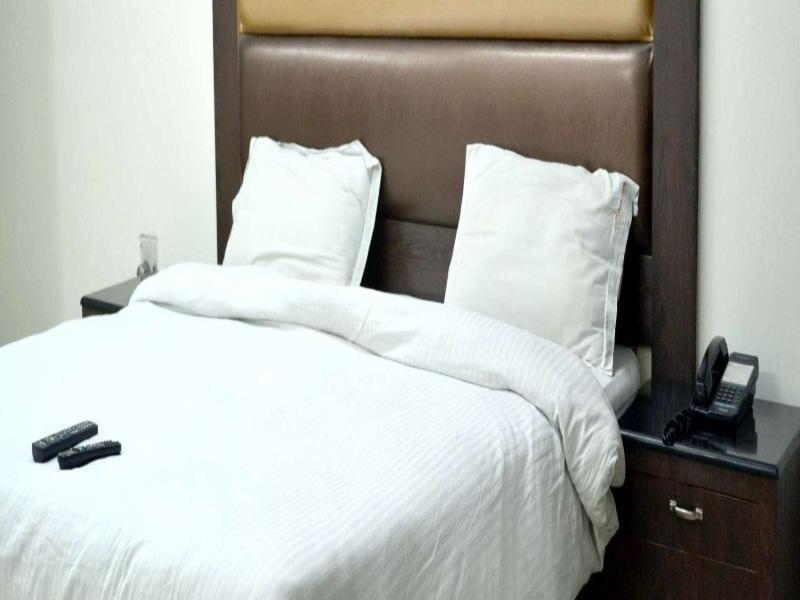 Hotel Treebo Mehar Castle Delhi  Exterior foto