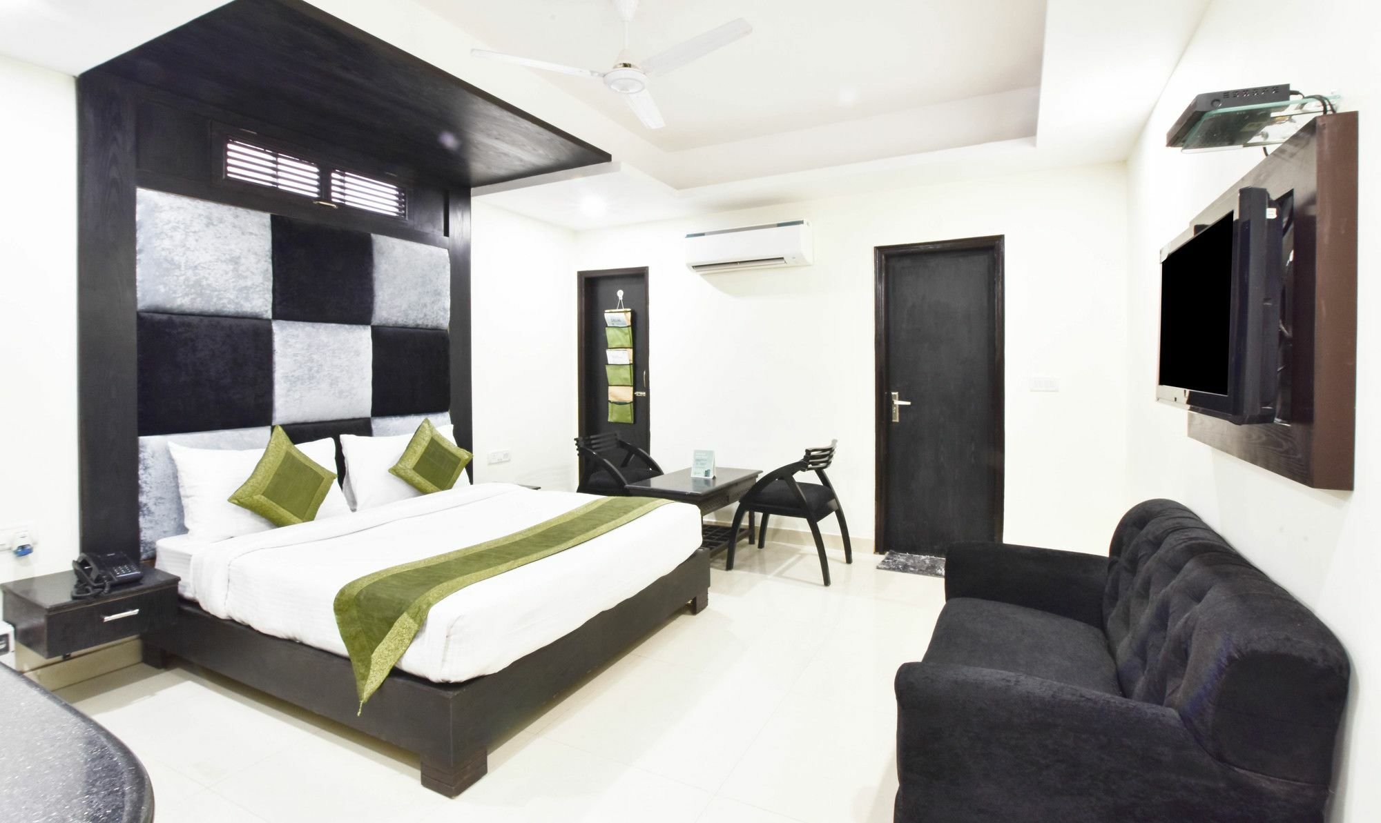 Hotel Treebo Mehar Castle Delhi  Exterior foto
